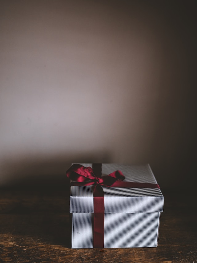 Corporate Gifting Done Right with globalasiaprintings.com